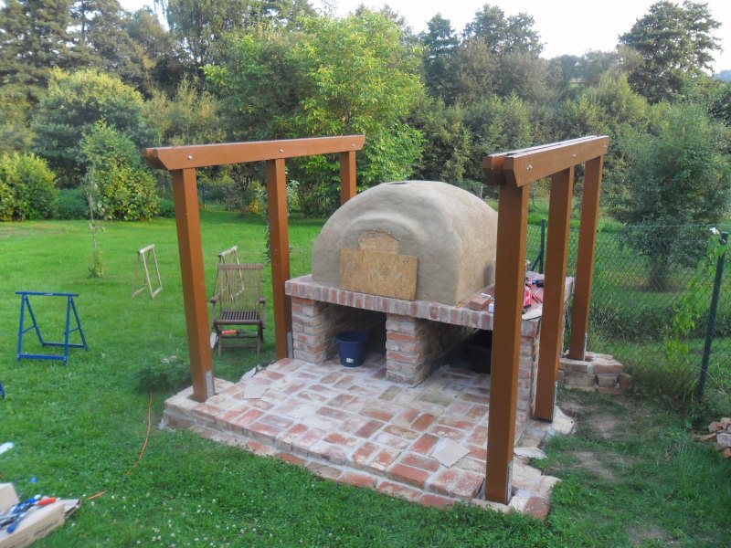 So, fertig verschraubt. Ich finde, es sieht doch schon ganz gut aus.