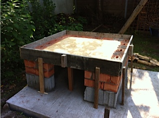 Schalung für die Grundplatte erstellt