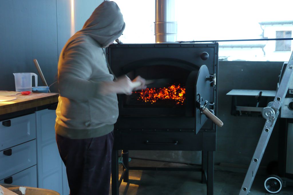 Wunderbare Glut, wärmt &quot;leider&quot; nur bei offener Türe...