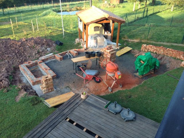 ich finde, langsam nimmt es Form an, man kann ahnen, wie es aussehen soll.