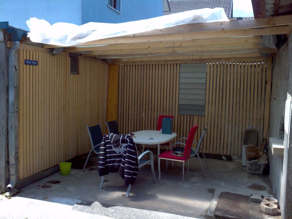 Hier entsteht ein lauschiges Plätzchen mit SBO...<br />Man beachte das kleine blaue Schild in der Ecke - Links!