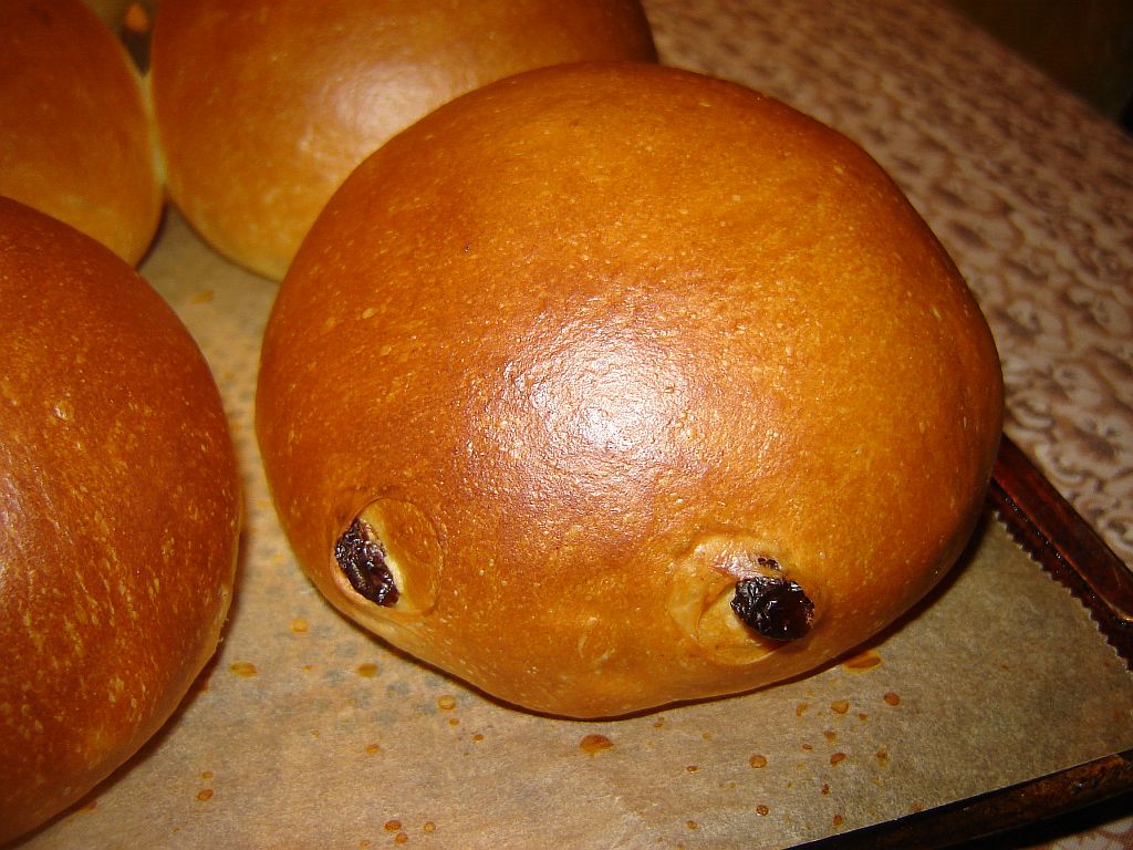 Rosinenbrötchen03.jpg