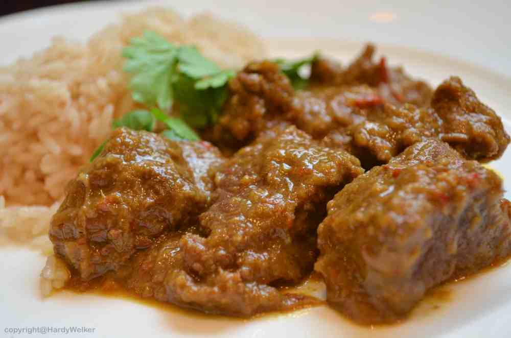 Beef Rendang 2a.jpg