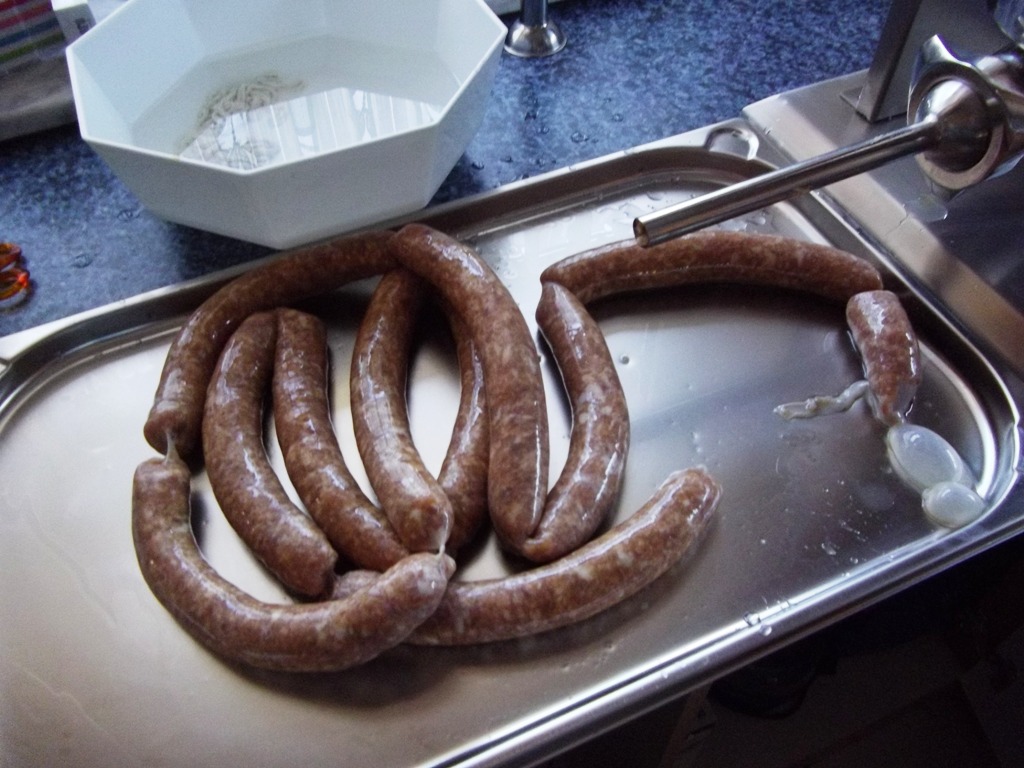 Wurstbrät ist im Darm