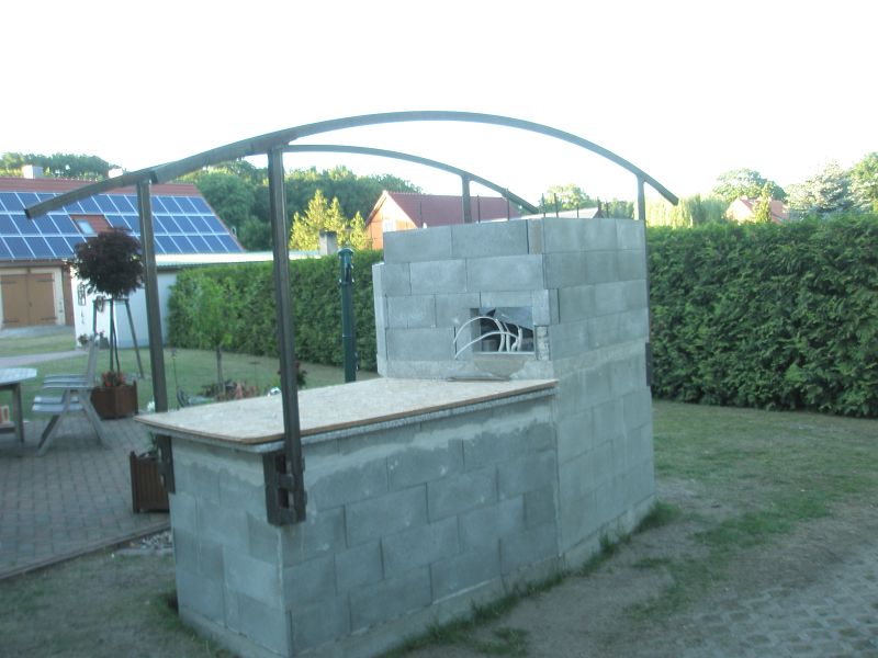 Dachform fertig, Verstrebung kommt noch