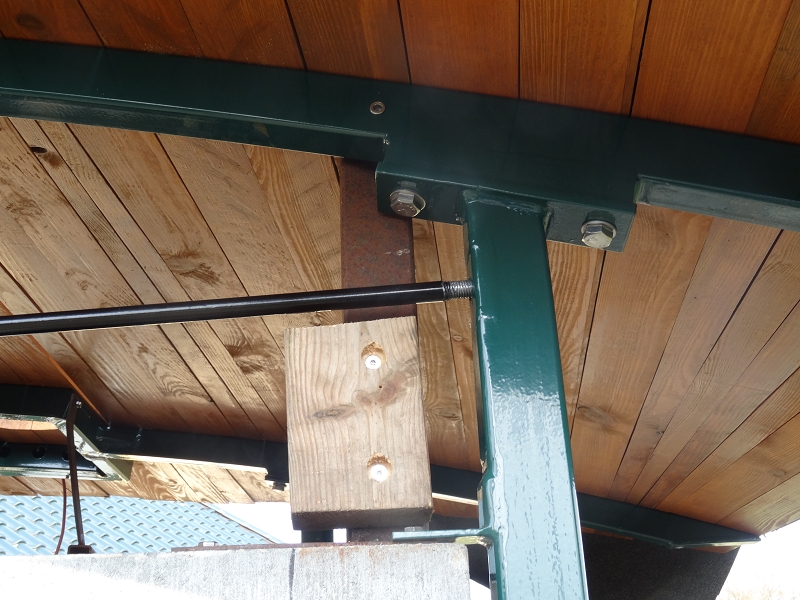 auf das Holzstück kommt OSB, sieht das gepulverte nicht schnuckelig aus?